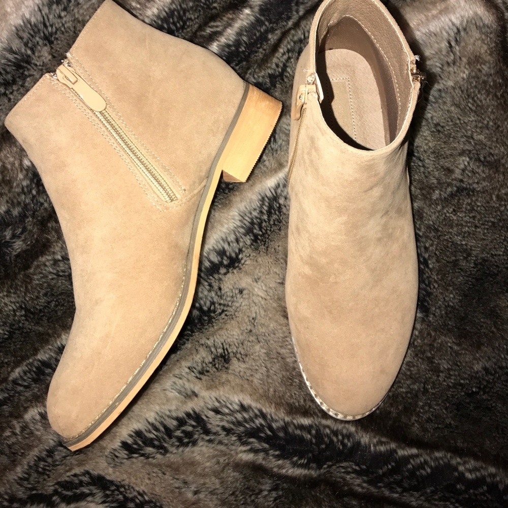 Brown ankle boots