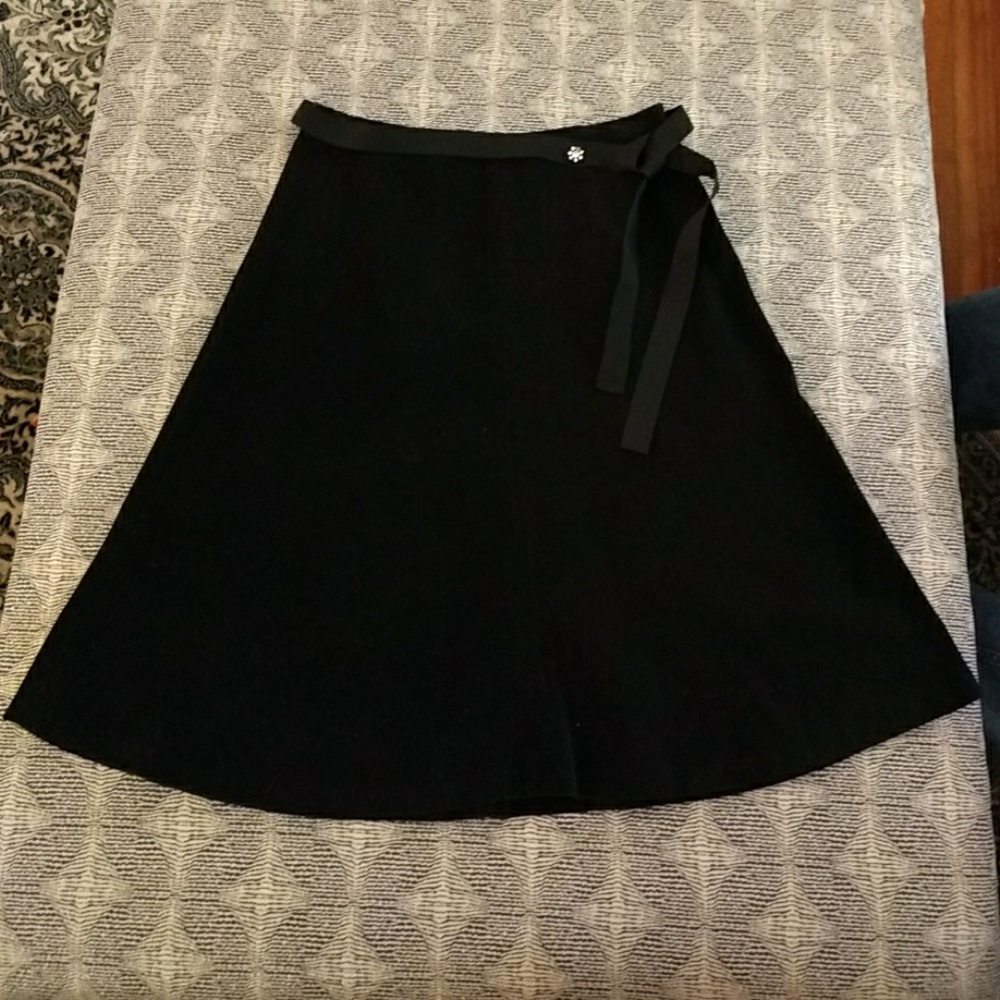 Velvet Holiday Skirt 🎉3 FOR $10🎉