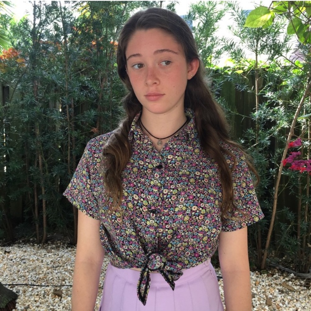 American apparel button up tie crop top 🌸🌺