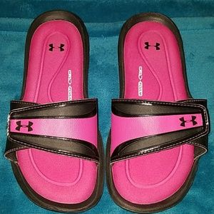 Under Armor slide