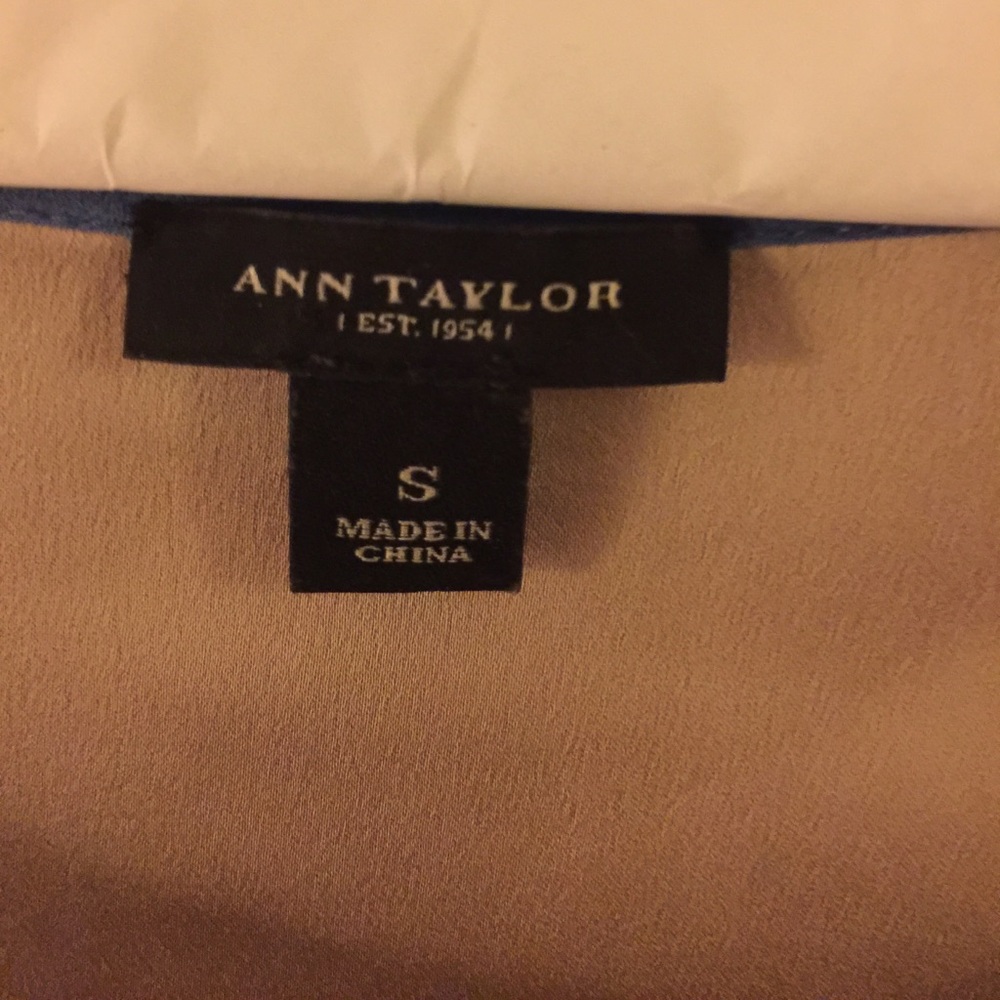 Ann Taylor blouse - Picture 2 of 6