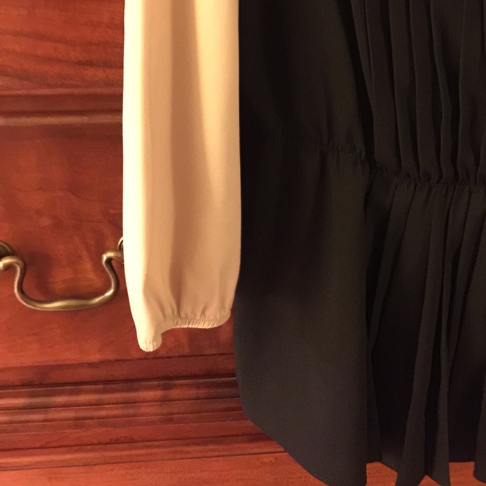 Ann Taylor blouse - Picture 3 of 6