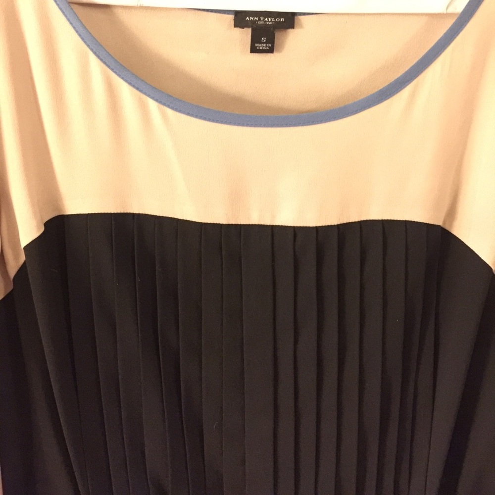 Ann Taylor blouse - Picture 6 of 6