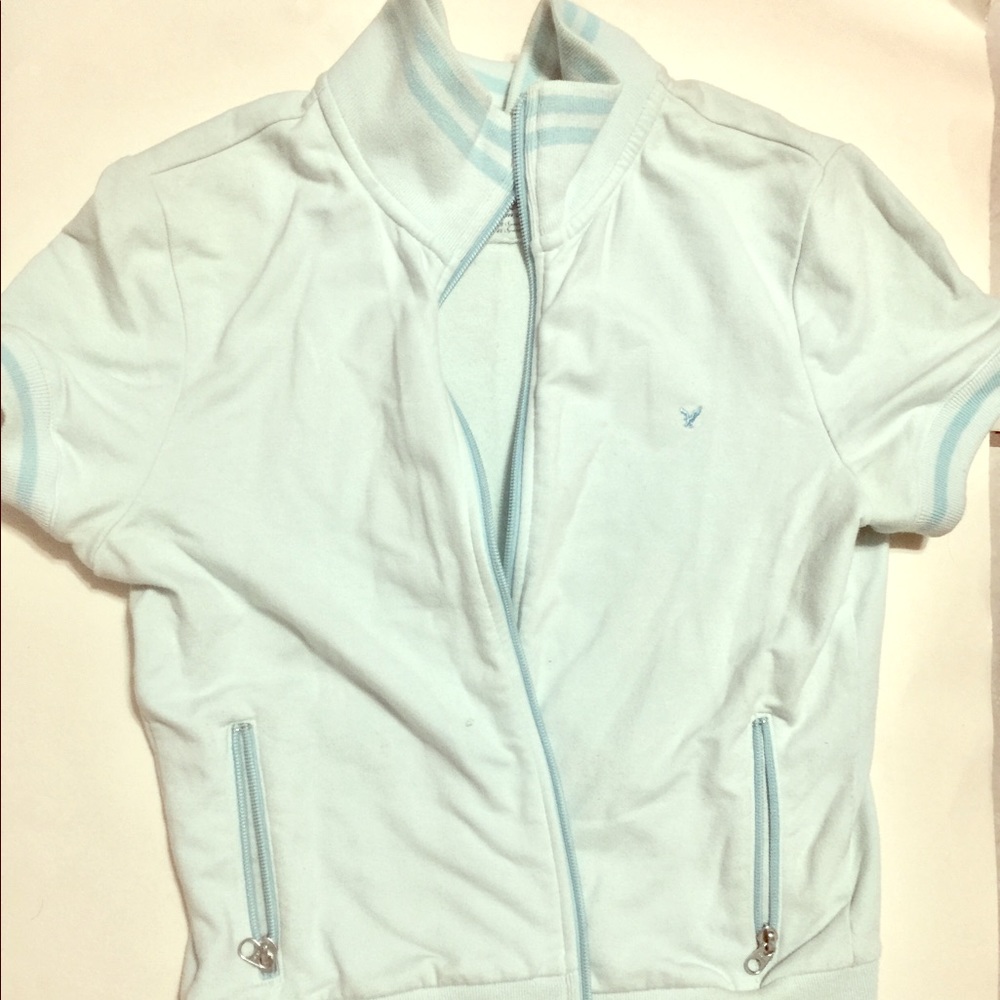 American Eagle sport cover shirt