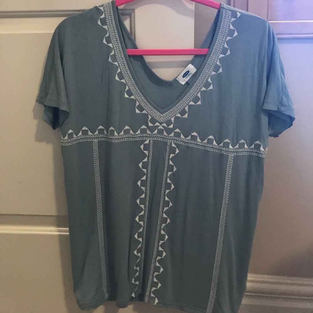 Patterned loose tee