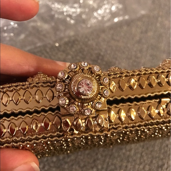 **HOLIDAY SALE**Hand crafted metallic clutch - Picture 2 of 4