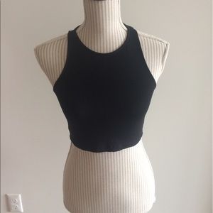 Simple Black Divided Cropped Tank