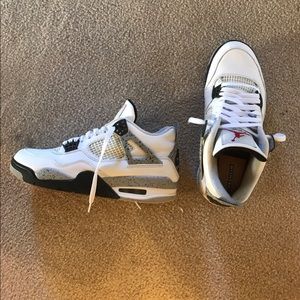 Air Jordan 4's all white concrete
