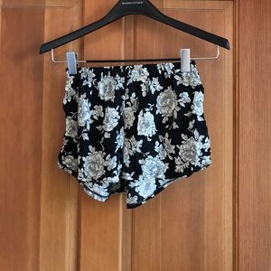 Brandy Melville shorts