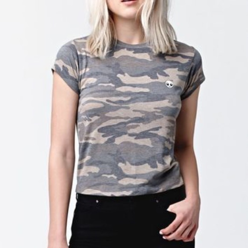 Pacsun camo top