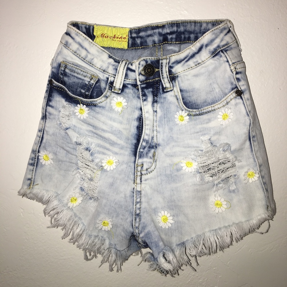 flower mackine shorts