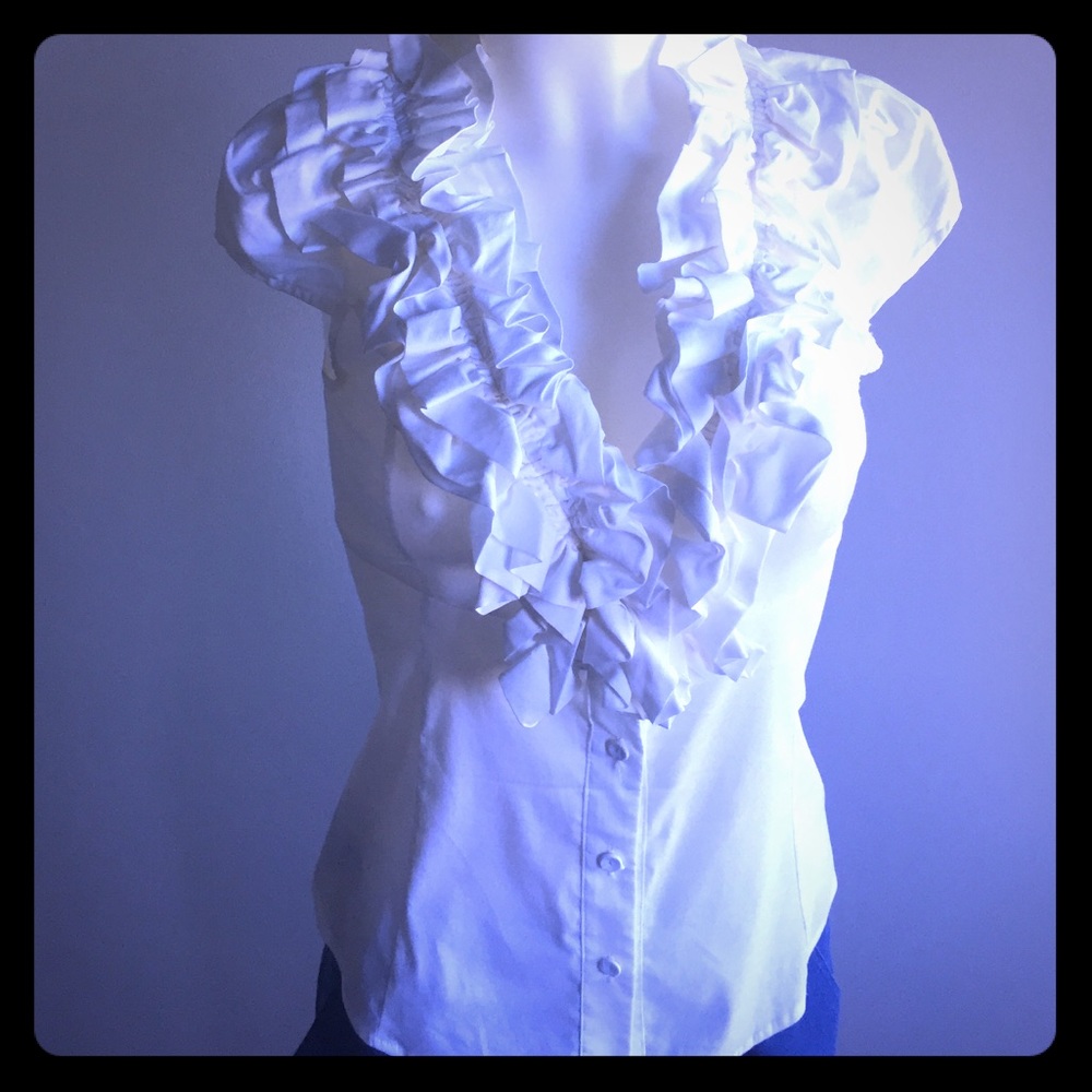 White button down shirt w ruffles. Made in Italy