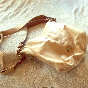 Fossil satchel 2 years old, hardly used