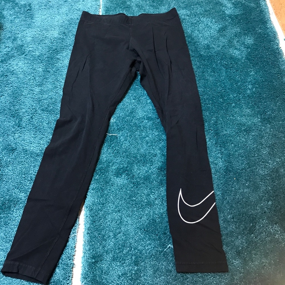 Nike Capri