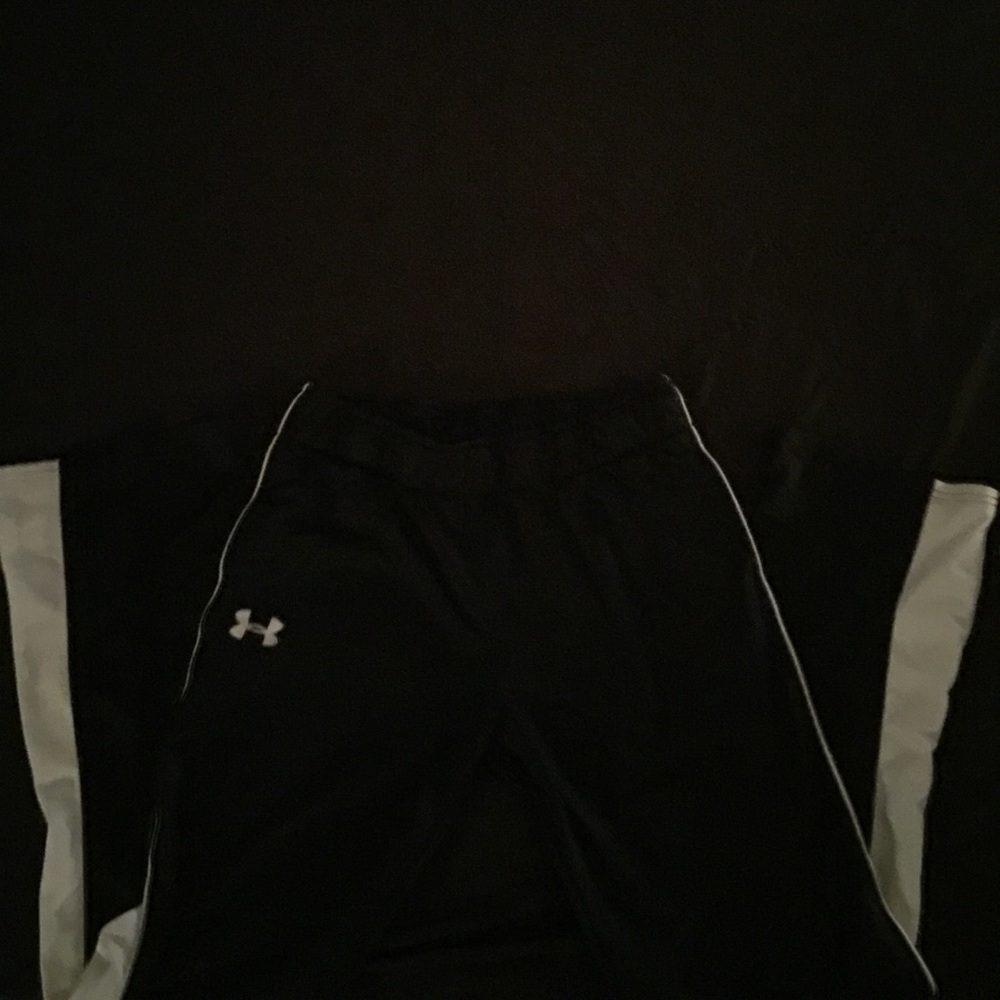 Under Armour athletic pants youth XL