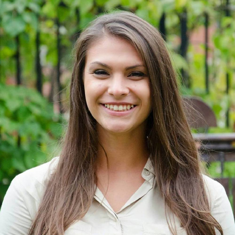 Meet your Posher, Casey