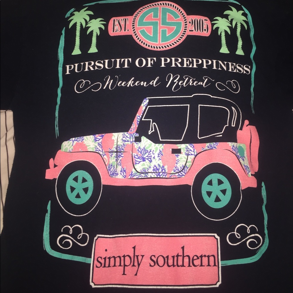 Cute long sleeve Simply Southern