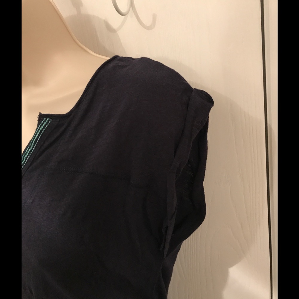 GAP top - Picture 5 of 5