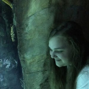 Meet your Posher, Lorna