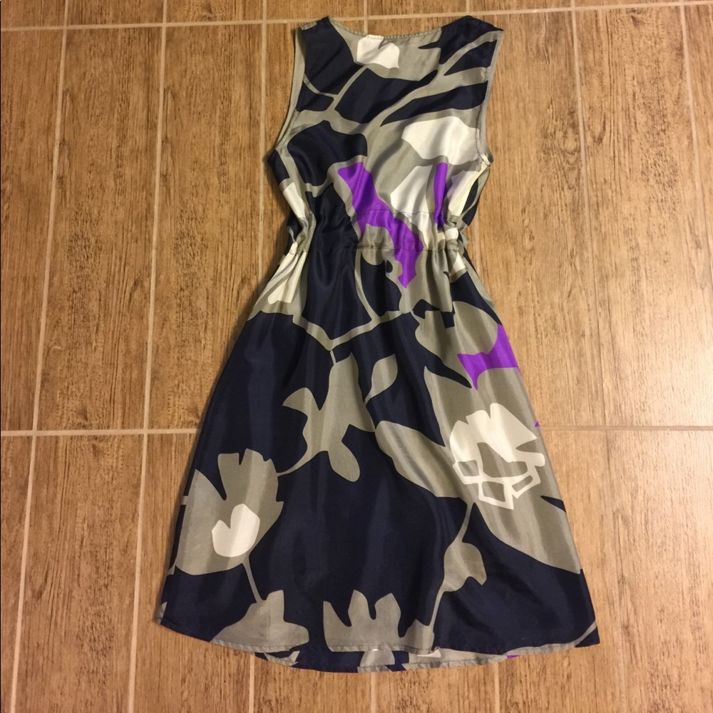Floral theory dress - Picture 4 of 7