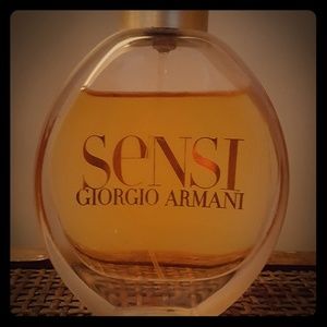 Sensi Giorgio Armani