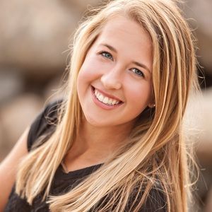 Meet your Posher, Lauren