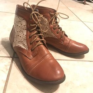 Lace booties