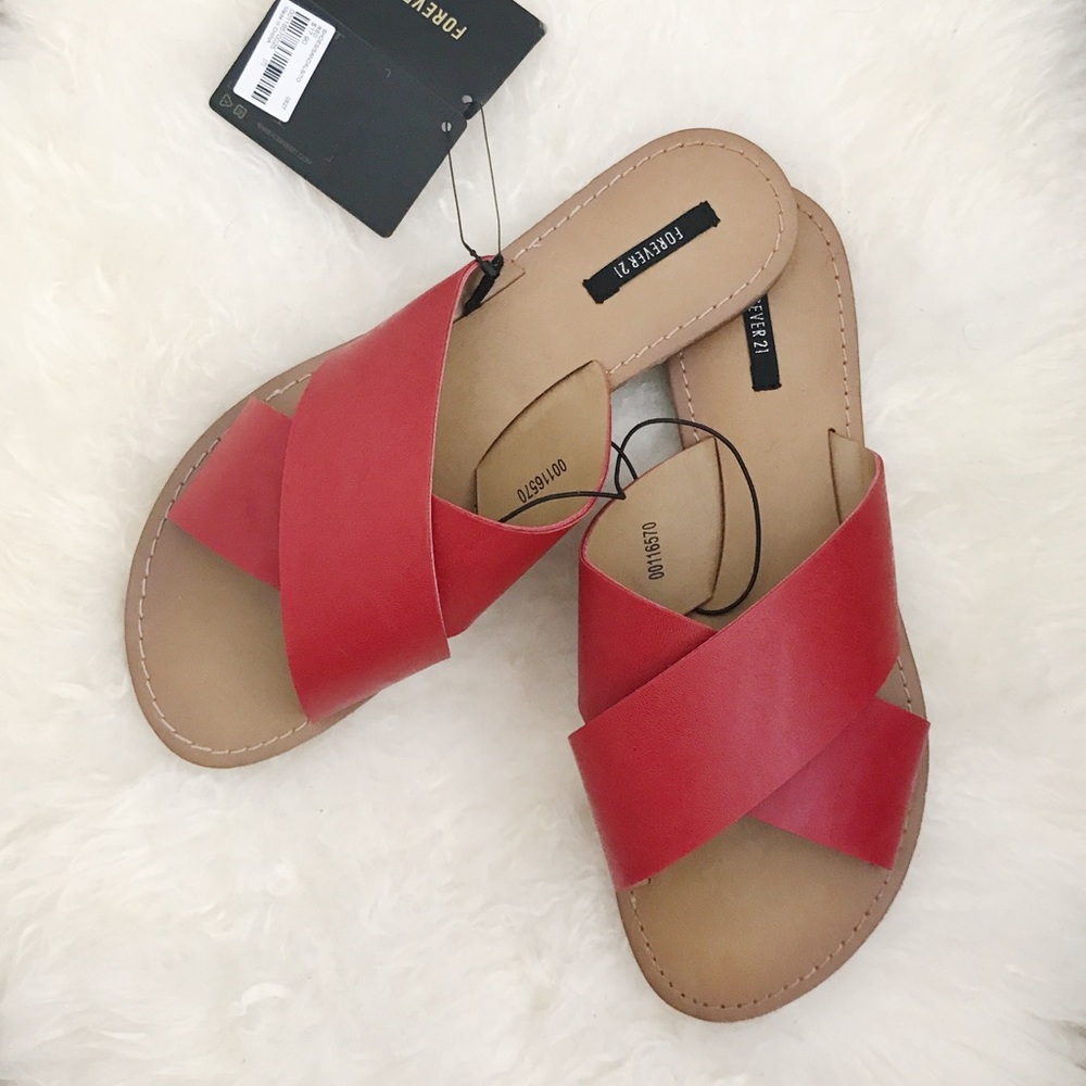 Crisscross Sandal Slides - Red