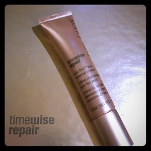 MK Timewise Repair volu-firm eye renewal cream NWT
