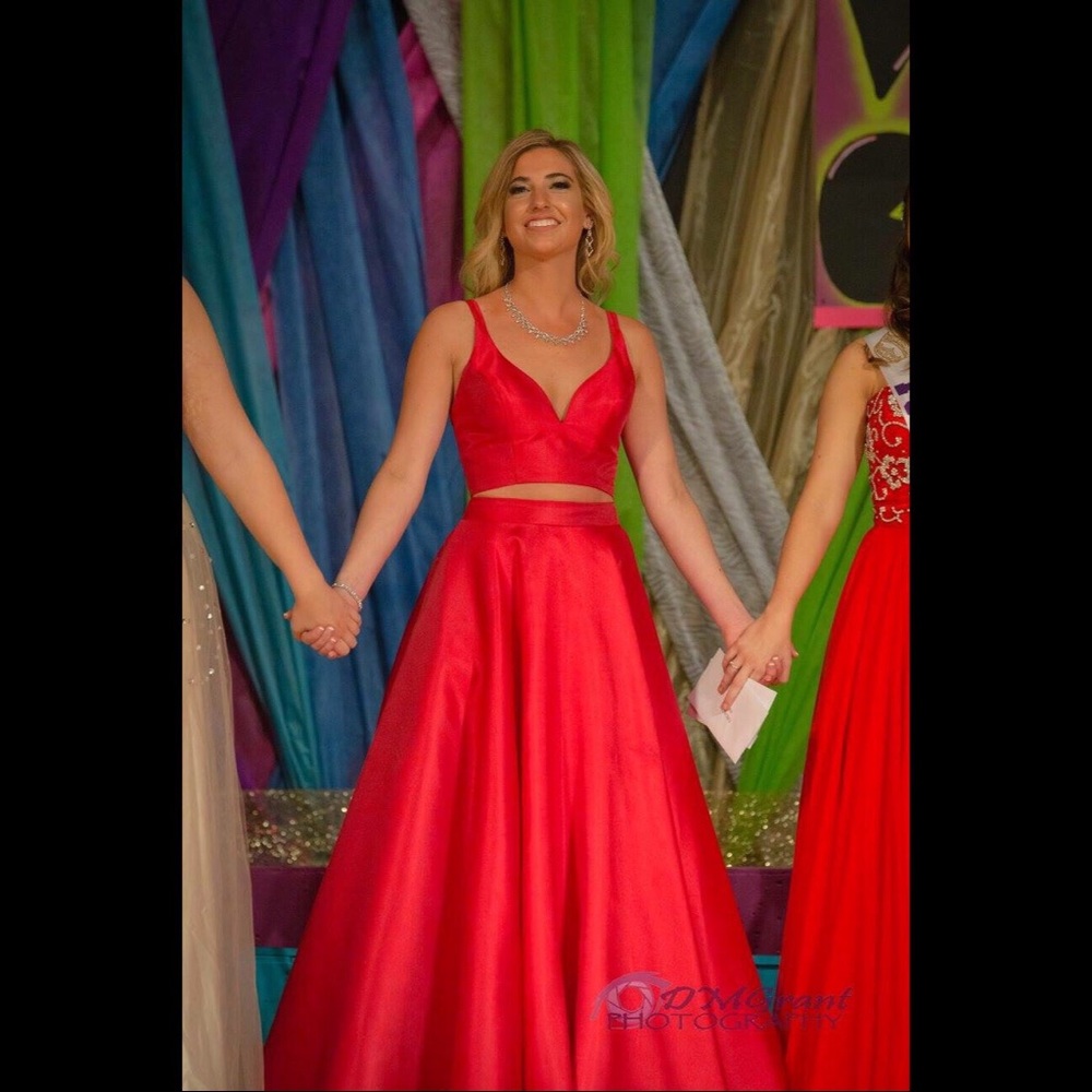 Prom/pageant dress