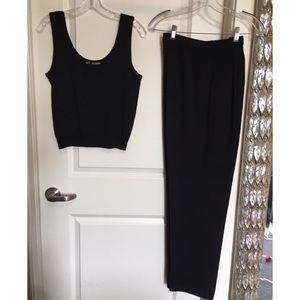 St John pants suit size 6