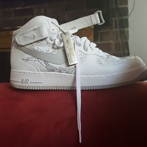 Air force 1 mid premium