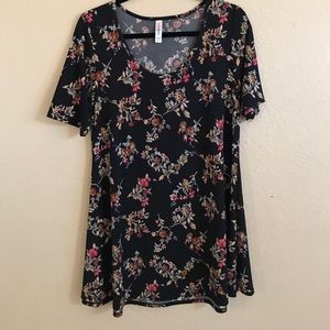 M lularoe perfect t