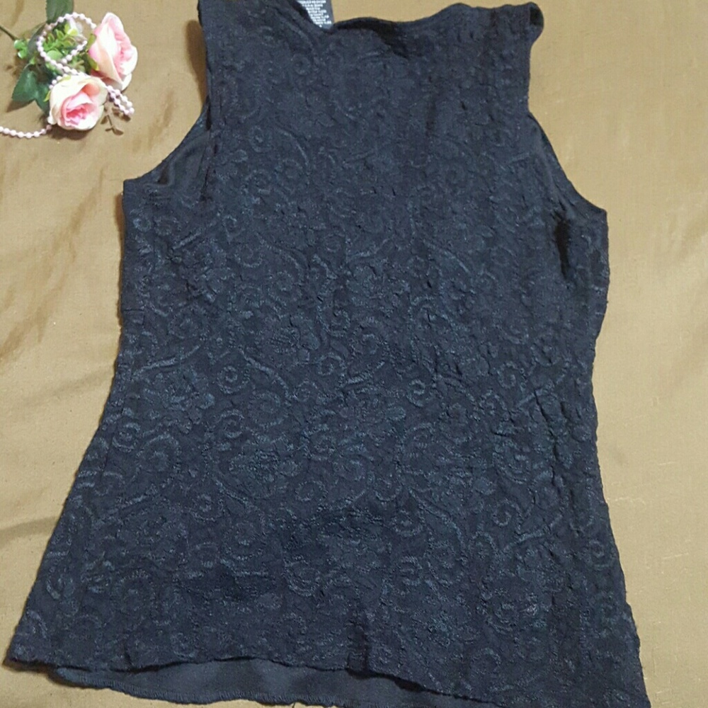 blouse - Picture 3 of 3