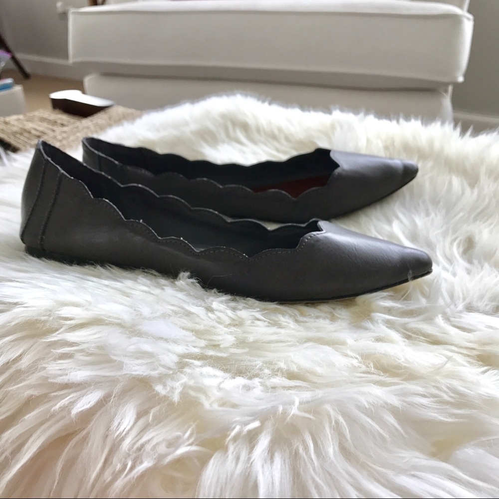 Scalloped edge grey flats