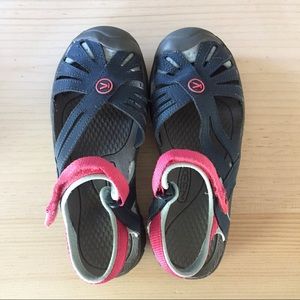 Keen Water Sandals -Girls Sz 2
