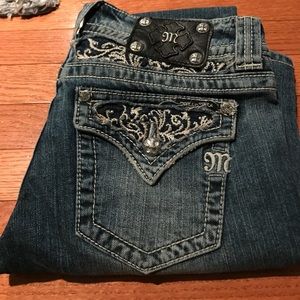 Miss me book cut jeans