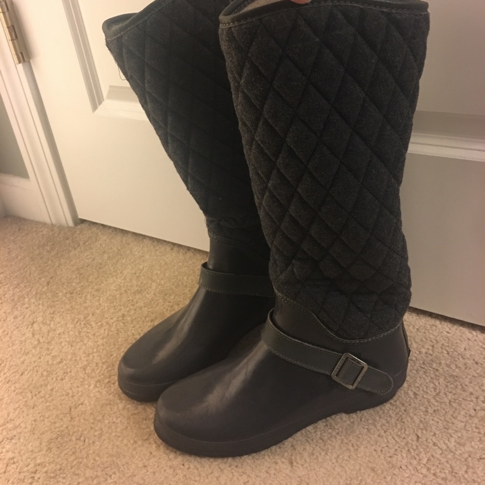 Sperry rain boots