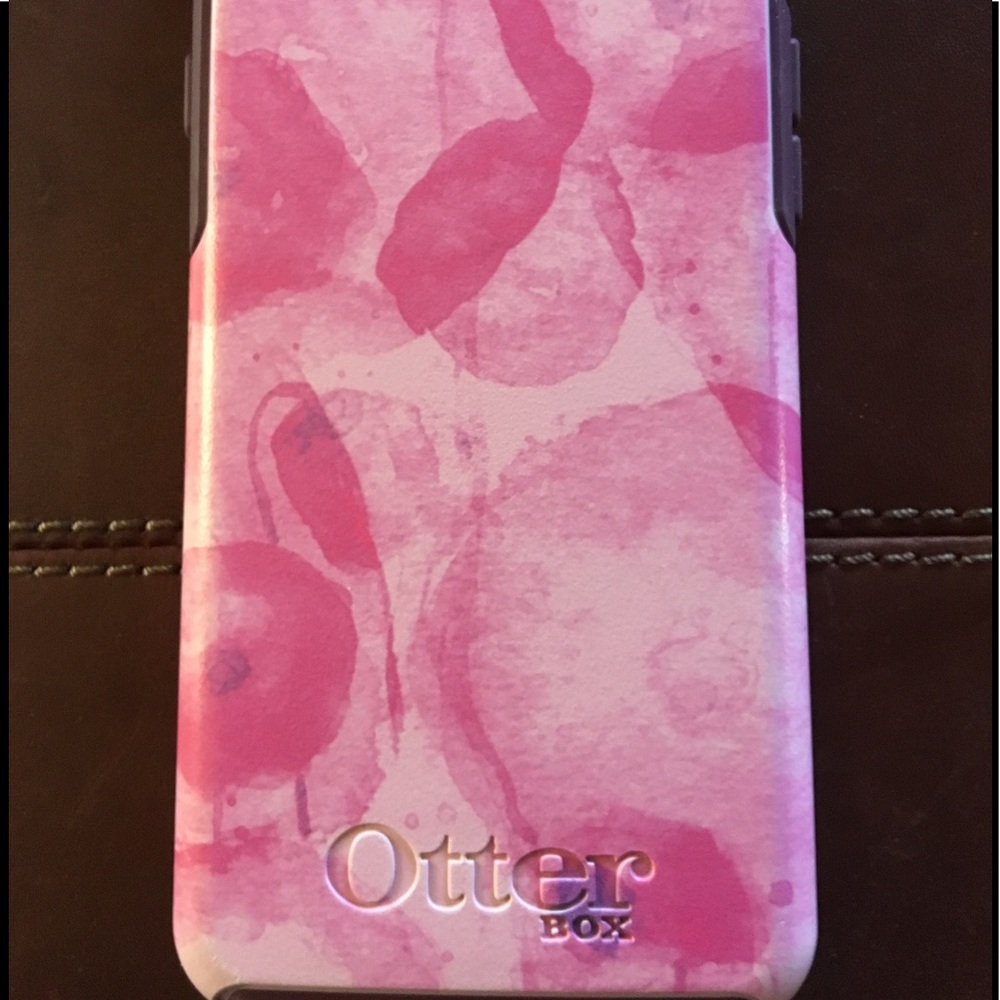 Otterbox Pink Floral Phone Cover
