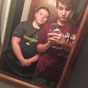 Meet your Posher, Travis