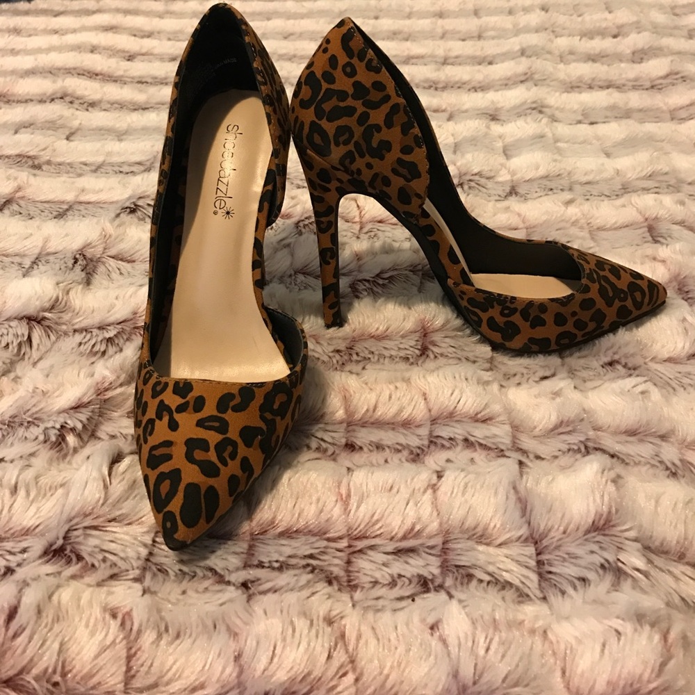 Leopard Pumps