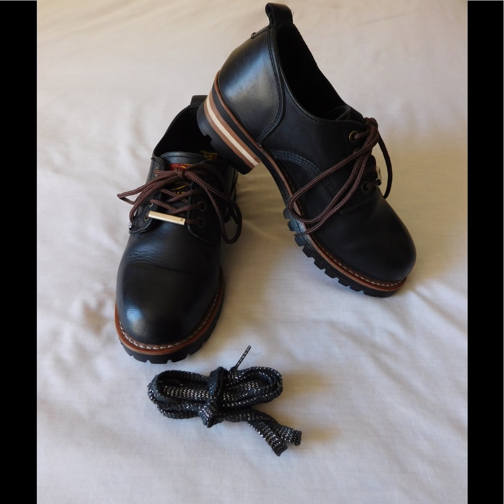 Leather! VTG Black Booties W/Stripes Chunky Heels