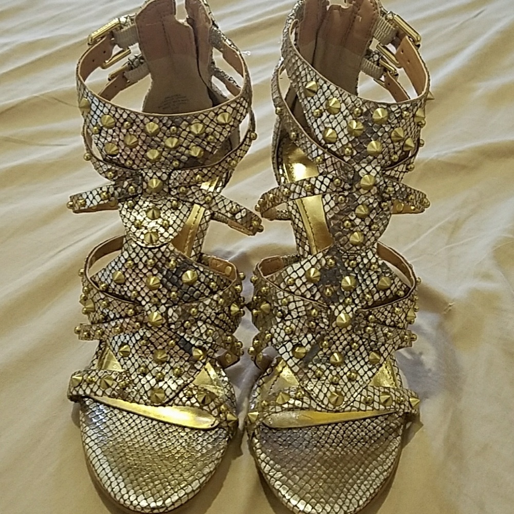 Guess heels