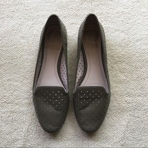 Vince Camuto perforated leather flat
