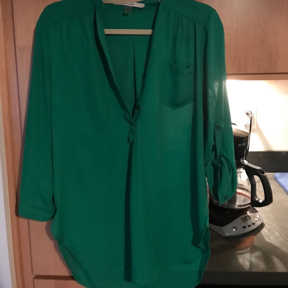 Green Stitch Fix shirt.