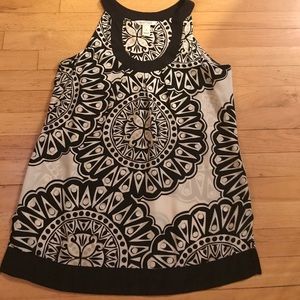 Super cute White House Black Market silk tank top