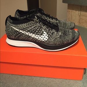 Nike Oreo Flyknit Racer (5.5 in Men / 7 in Women)