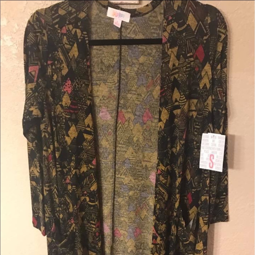 ⚠️FLASH SALE⚠️LULAROE SMALL SARAH