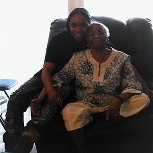 Meet your Posher, Bee