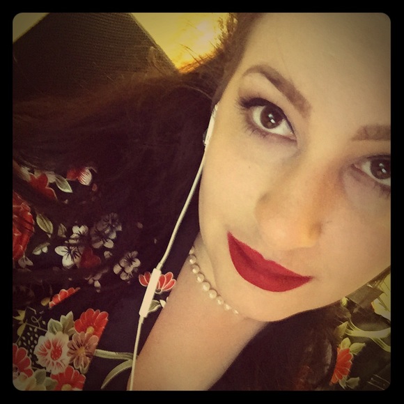 Meet Your Posher - Picture 1 of 1